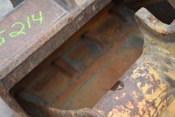 24" Excavator Bucket That Fits John Deere 50D