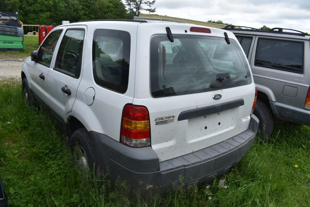 2005 Ford Escape Car