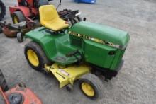 John Deere 318 Lawn Tractor