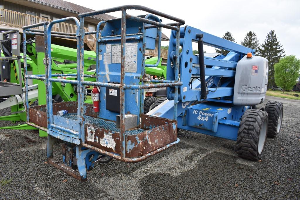 Genie D-45/25 4WD All-Terrain Manlift