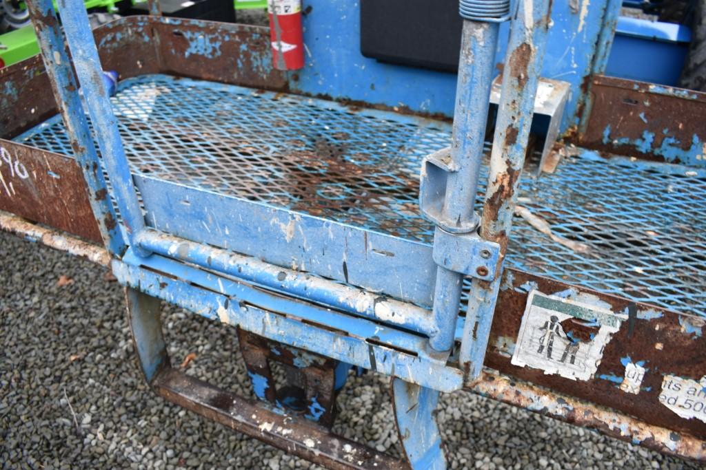 Genie D-45/25 4WD All-Terrain Manlift