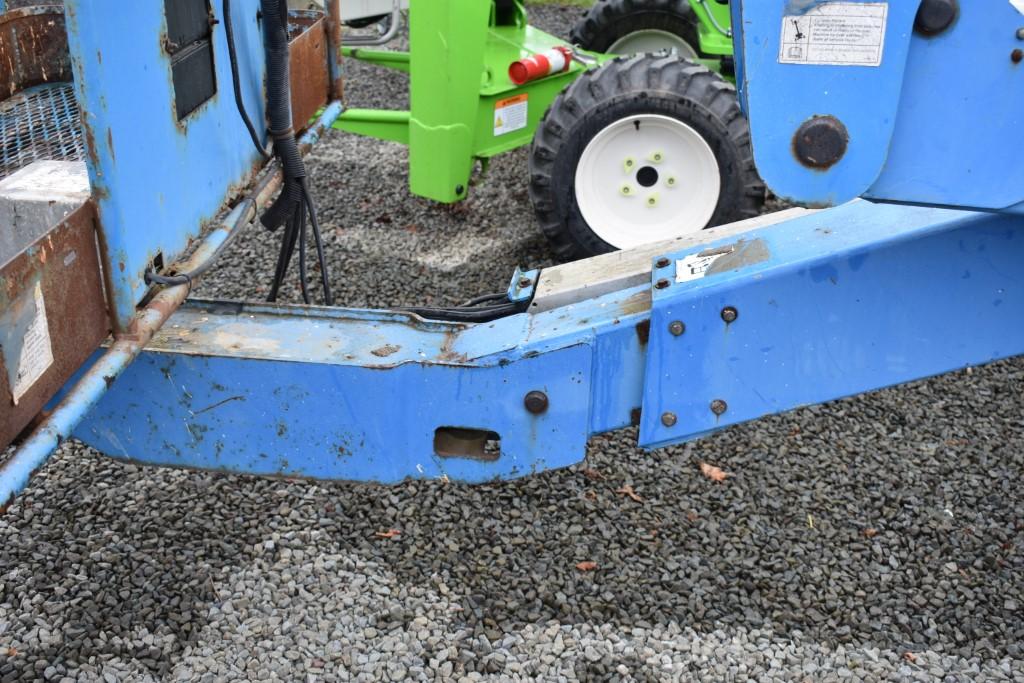 Genie D-45/25 4WD All-Terrain Manlift