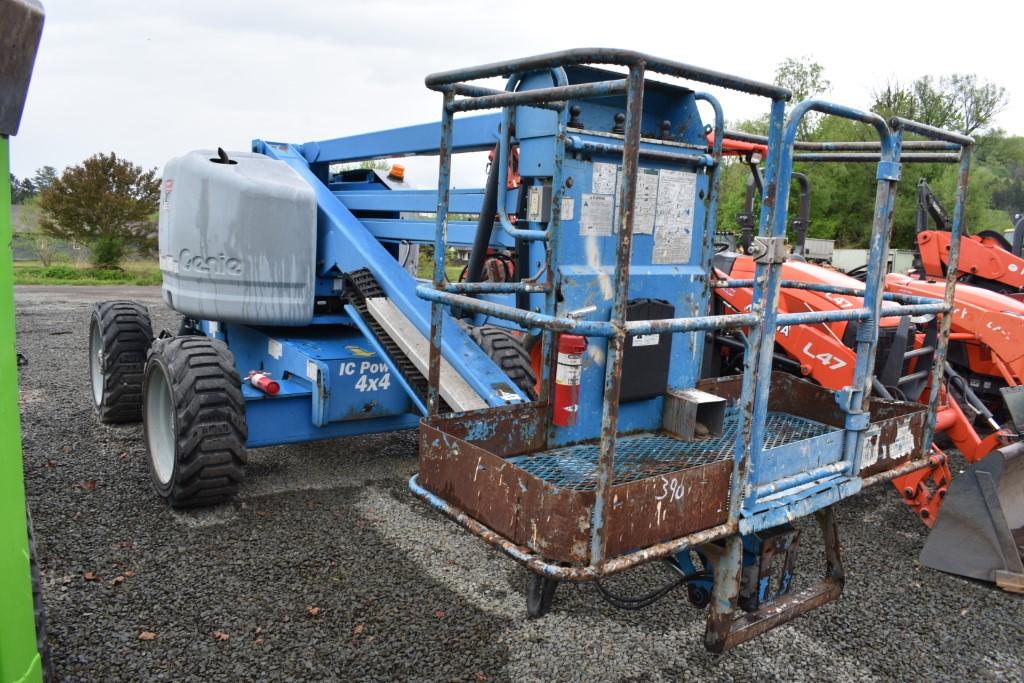 Genie D-45/25 4WD All-Terrain Manlift