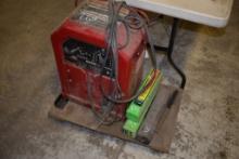 Lincoln Electric AC/DC 225/125 Arc Welder