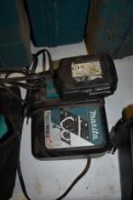 Makita 18V Battery Charger With Battery