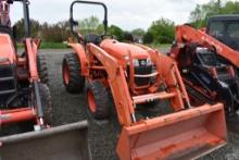 Kubota 3901 Loader Tractor
