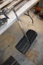 Echo Power Paddle Rock Broom