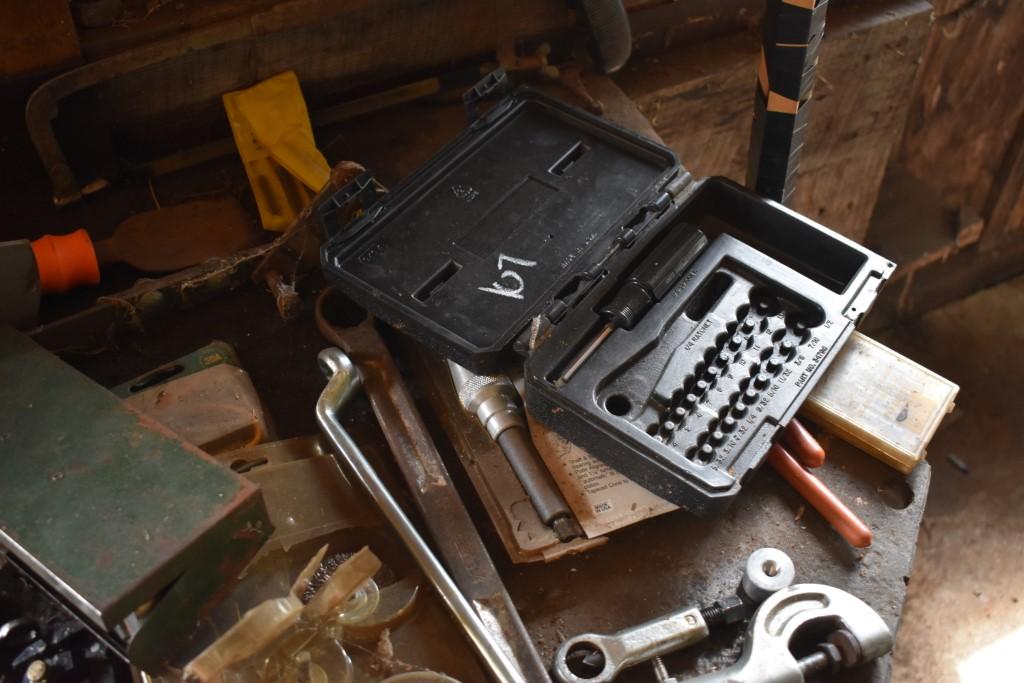 Metal Welding Table With Little Town 4" Bench Vise with Contents