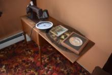 Kenmore Sewing Machine with Picture Contents