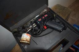 2 Soldering Irons