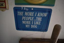 Contents on Wall