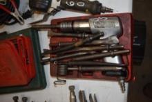 Pneumatic Air Chisel With Bits