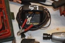 Minn Kota MK105P Portable Battery Charger