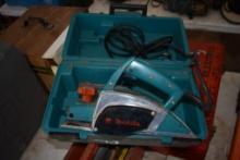 Makita 1900-B Hand Planer In Case