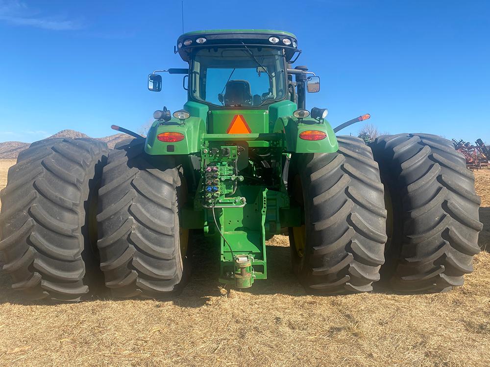 2014 John Deere 9560R Tractor 4x4 Showing 3,740 hrs. Duals, 5 Remotes