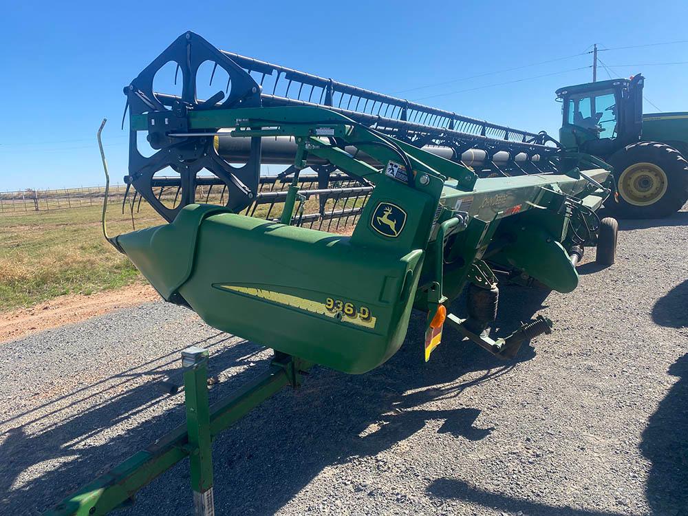 2008 John Deere 936D Grain Head with Transport