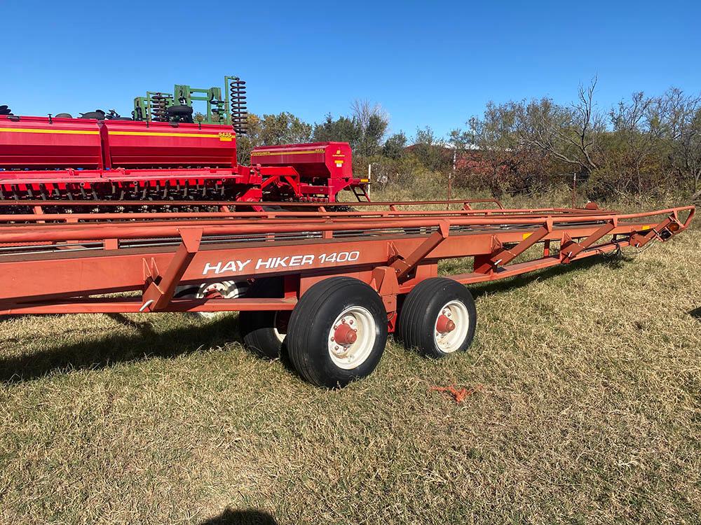 Morris Round Bale Retriever, Model 1400