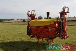 Kuhn Aero Pneumatic Fertiliser Spreader