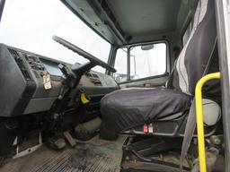2002 Freightliner F70 Flatbed Vin#1FVABSAK22HK15740 391427 miles title