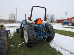 FORD 2120 TRACTOR WITH A NEW HOLLAND 7309 LOADER 4WD 2124 HRS