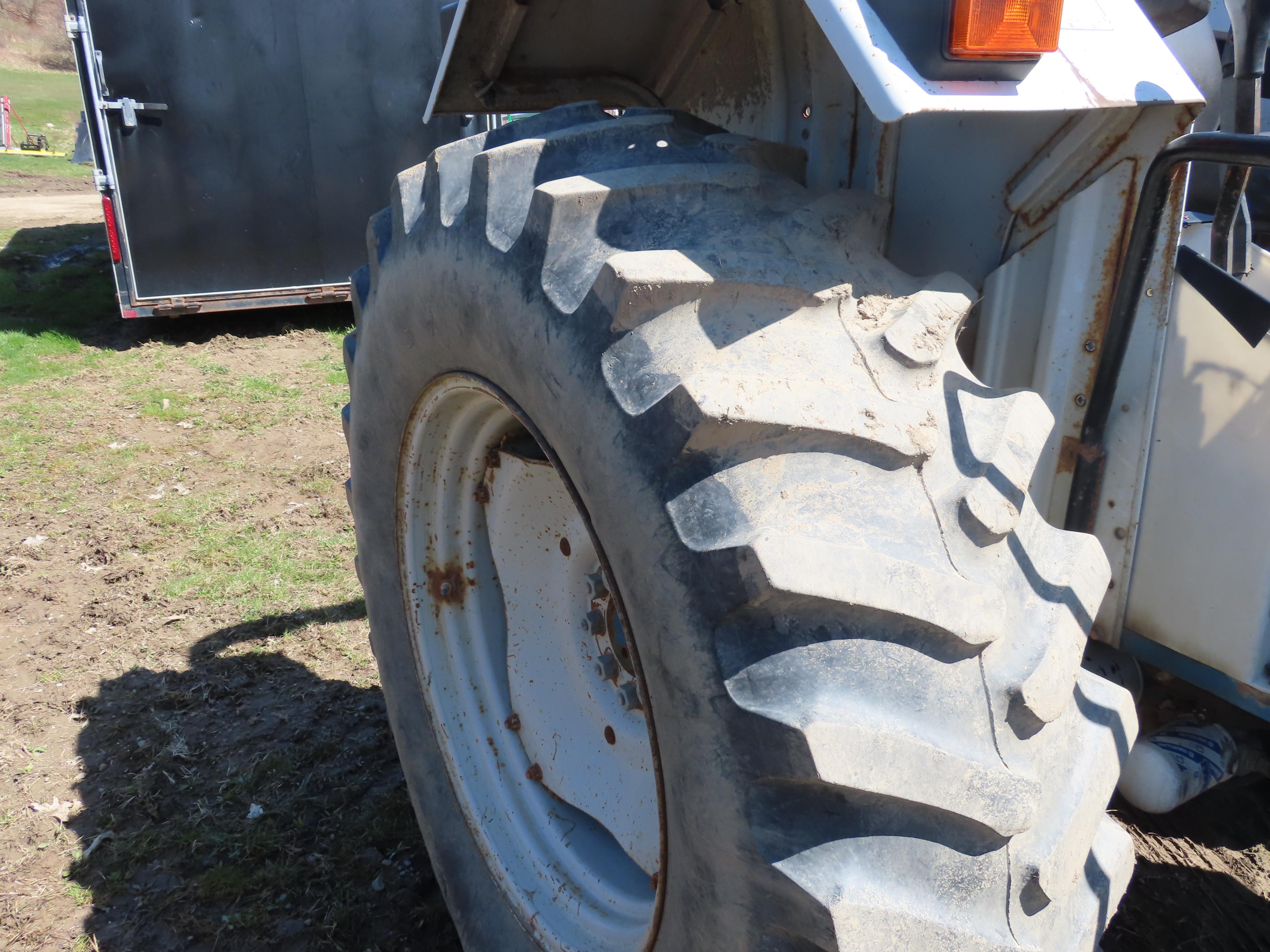 FORD POWERSTAR 6640SL DUAL POWER TRACTOR