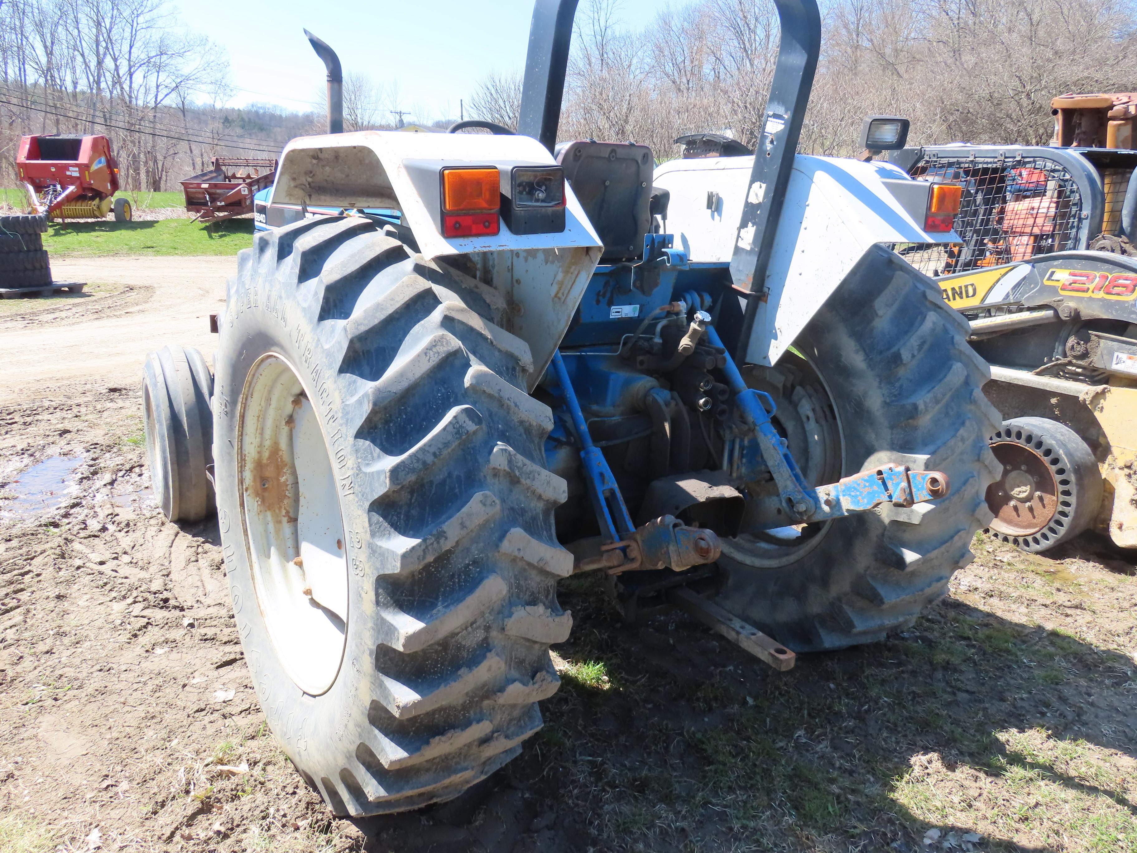 FORD POWERSTAR 6640SL DUAL POWER TRACTOR