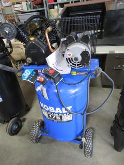 KOBALT TWO STAGE AIR COMPRESSOR 175 MAX PSI WHEN PLUGGED IN IT JUST HUMS