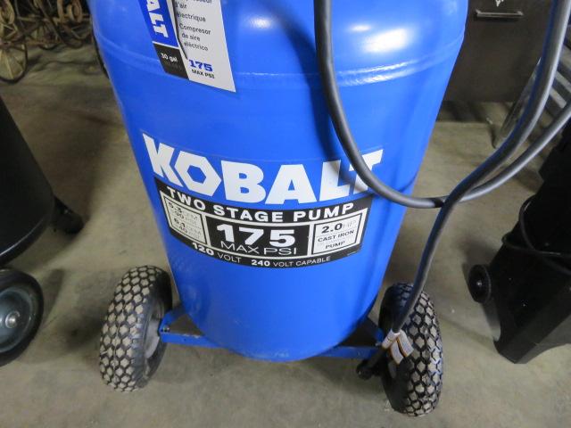 KOBALT TWO STAGE AIR COMPRESSOR 175 MAX PSI WHEN PLUGGED IN IT JUST HUMS