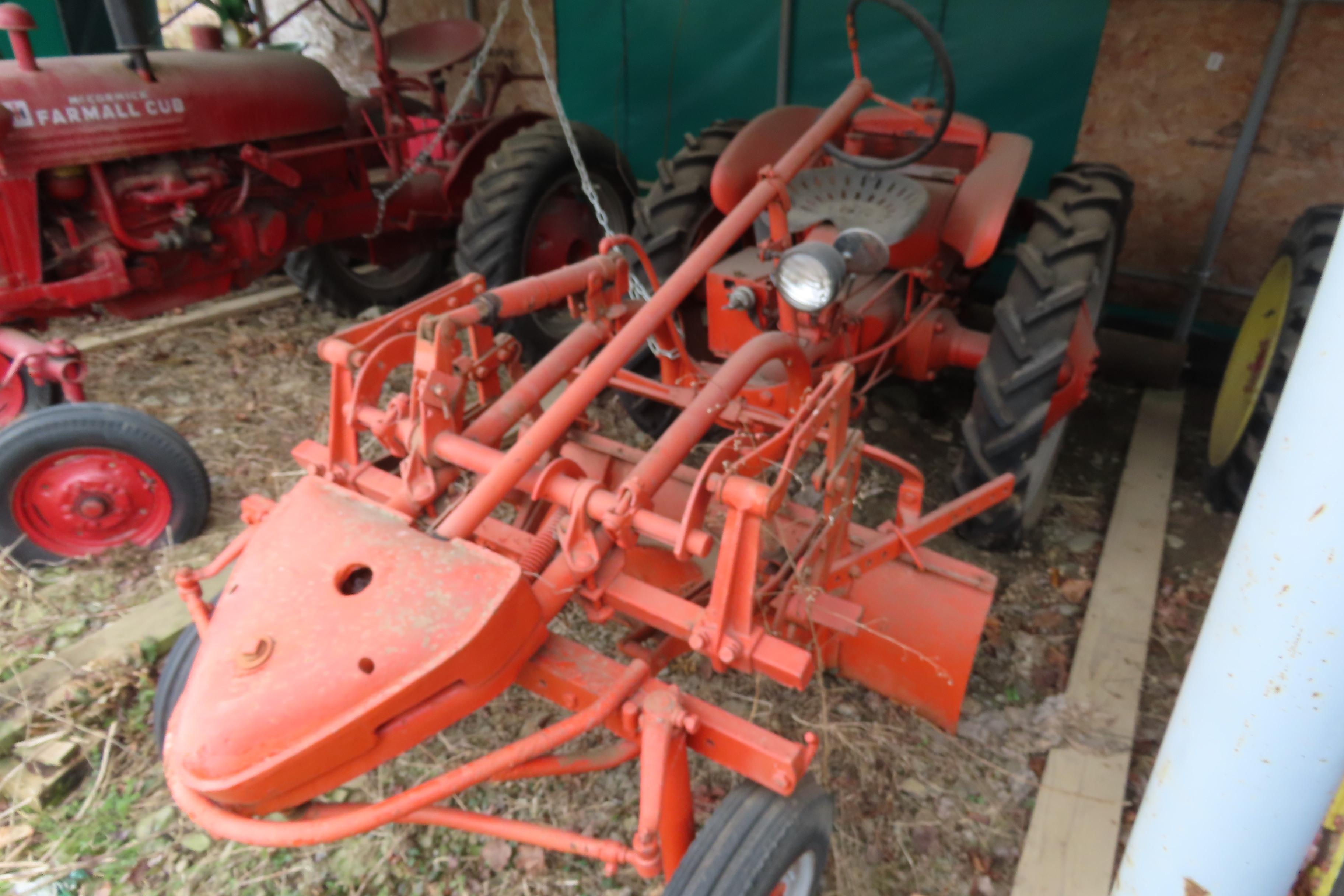 ALLIS CHALMERS MODEL G ORCHARD TRACTOR