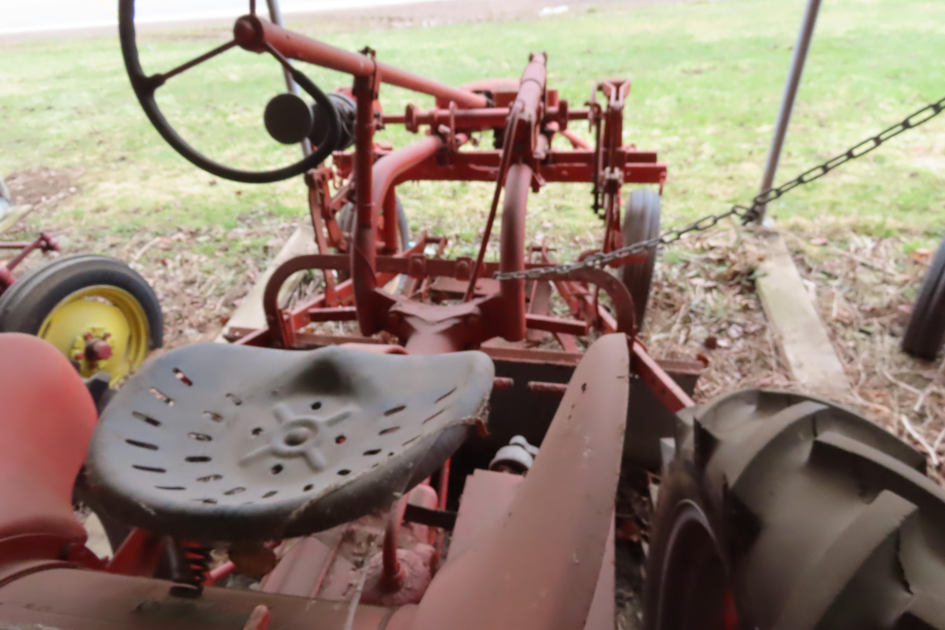 ALLIS CHALMERS MODEL G ORCHARD TRACTOR