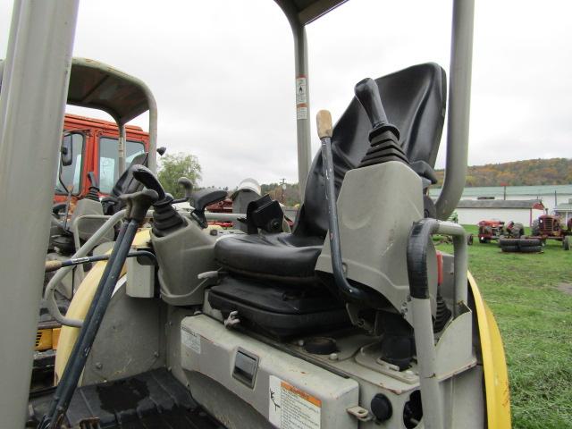 YANMAR MINI EXCAVATOR UNIVERSAL VI027-5B W/PUSH BLADE