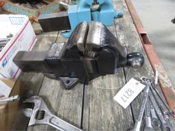 THE CHAS PARKER CO NO 2X VISE