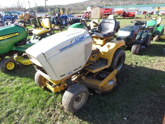 CUB CADET 1641 LAWN TRACTOR 391 HRS