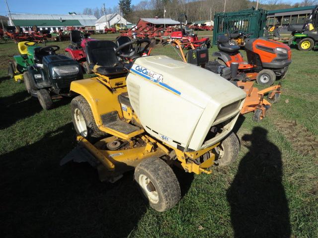 CUB CADET 1641 LAWN TRACTOR 391 HRS