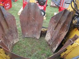 HEAVY DUTY APROX 36" TREE SPADE SKIDSTEER ATTACHEMENT