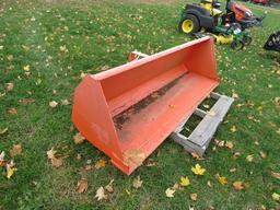 WEATHER UNUSED KUBOTA L1769 PIN ON BUCKET 6FT