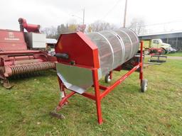 FARM KING 360 GRAIN CLEANER ONLY 2 YEARS OLD