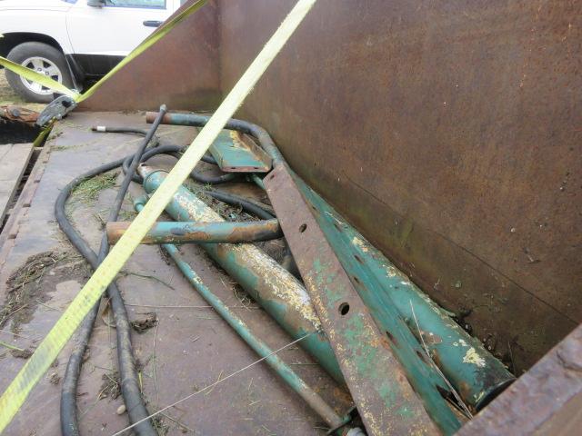 LOADER FRAME WITH BUCKET CAME OFF OLIVER 55