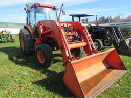 KUBOTA M9000 TRACTOR 2WD W/ KUBOTA LA1251 LOADER 3918HRS