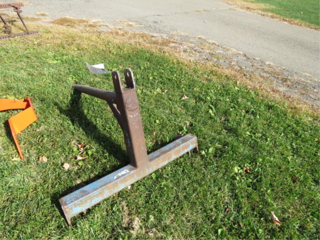 3PT HITCH BALE SPEAR