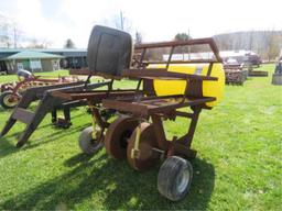3PT HITCH WATERWHEEL TRANSPLANTER