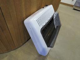 MR. HEATER 30,000BTU NATURAL GAS VENT FREE HEATER