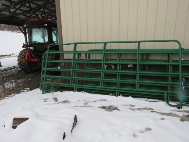NEW 12FT RAISED CORRAL PANEL HAS A BEND