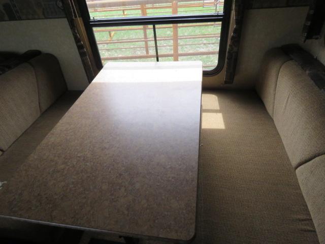 2011 ROCKWOOD ULTRA LITE PULL BEHIND CAMPER