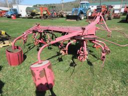 3PT HITCH J&S  HITCH HAY TEDDER /RAKE