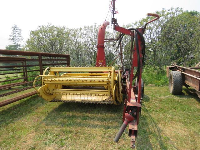 NEW HOLLAND SUPER 717 CHOPPER WITH 717S SICKLE BAR HEAD AND 790 HAY HEAD