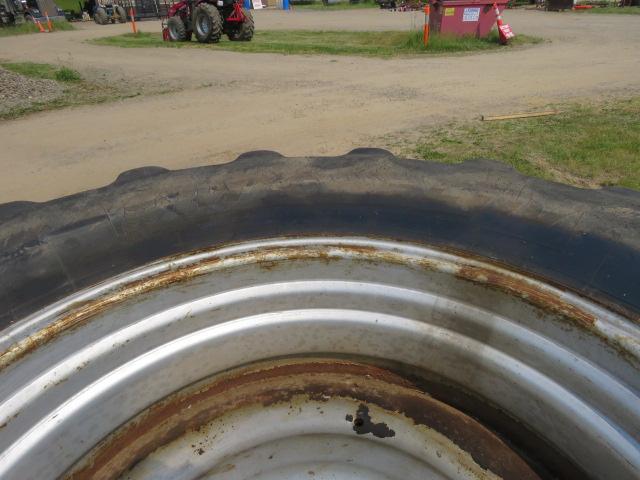 2 MICHELIN TRACTOR TIRES ON RIMS 6.50-38