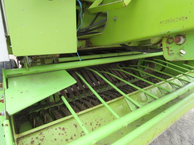 CLAAS ROLLANT 250 ROUND BALER
