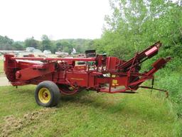 NEW HOLLAND HAYLINER 273 SQUARE BALER