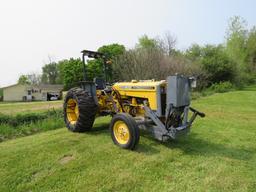 INTERNATIONAL 444 TRACTOR 2673 HOURS